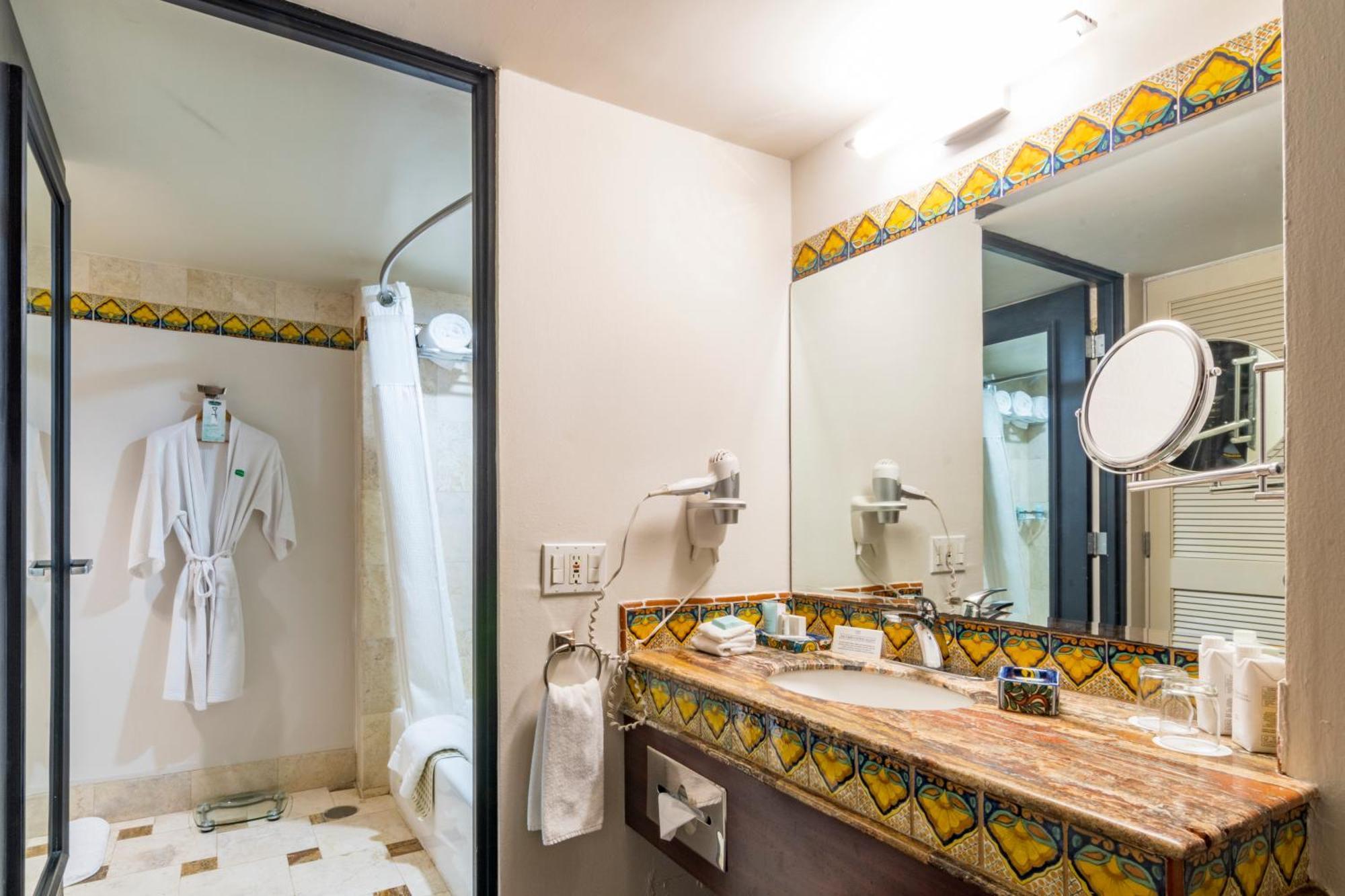 Hotel Lucerna Culiacán Kültér fotó